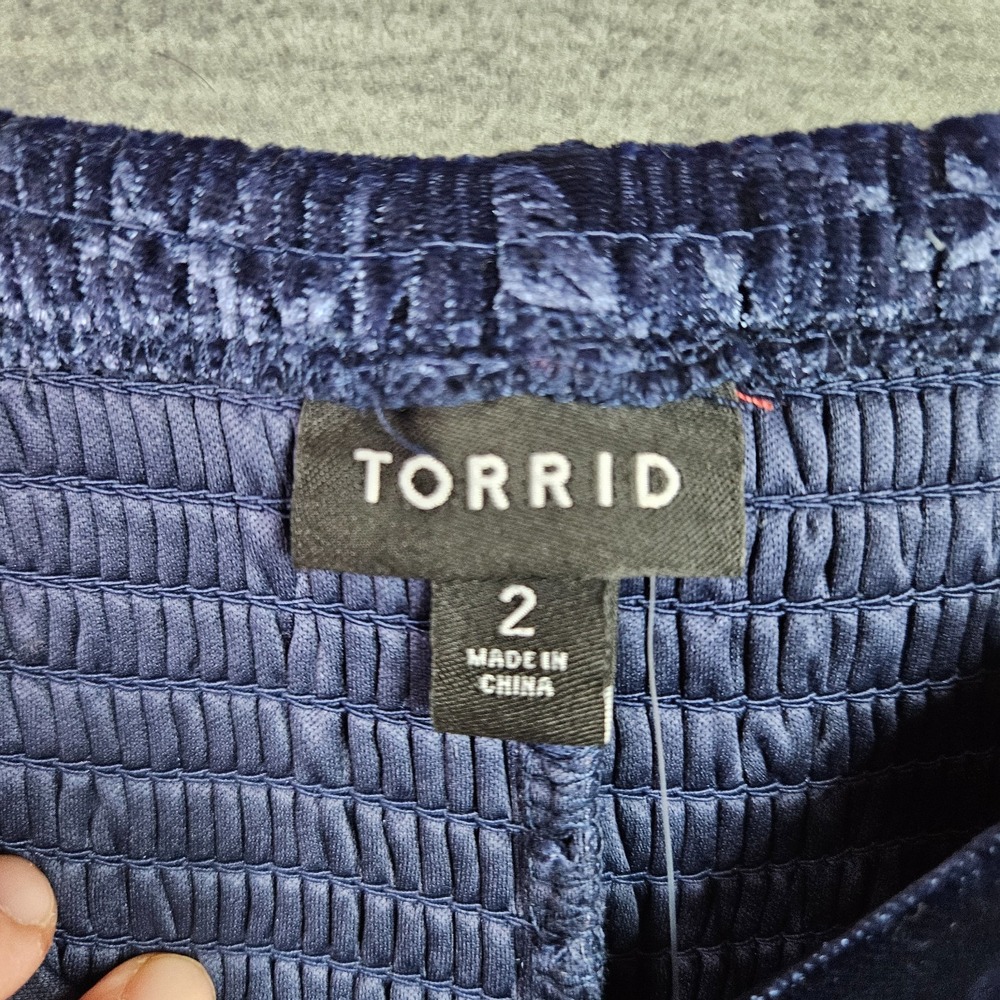 Torrid Dress 2X At The Knee Velvet Floral Sweetheart Neck Peplum Fit Flare NWT - Picture 6 of 12